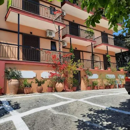 公寓 Vasiliki Garden View 巴尔巴蒂