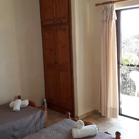 公寓 Vasiliki Garden View